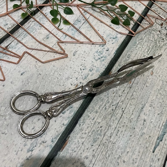 Vintage silver plated pie cake serving knife food tongs pastry entertain utensil - Picture 2 of 8